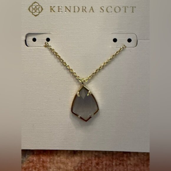 Kendra Scott 'Cory' Gold Slate Cats Eye Semiprecious Stone Pendant Necklace - Picture 5 of 8